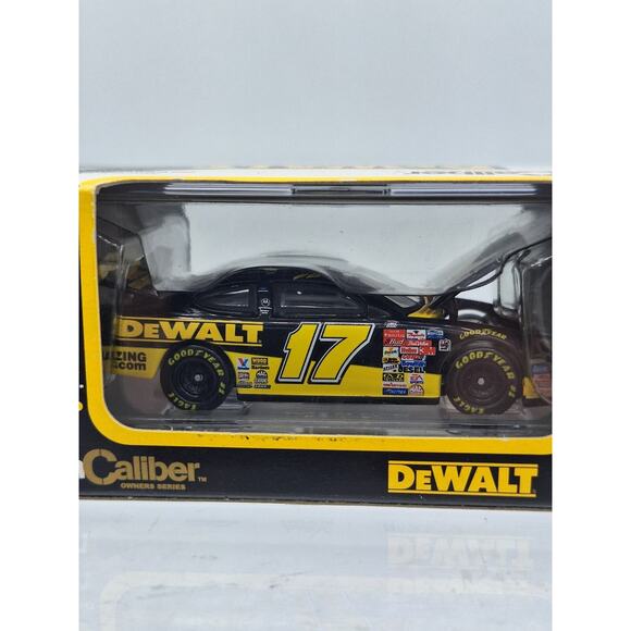 2004 MATT KENSETH 1 64 DIECAST CAR DEWALT "TEAM CALIBER OWNERS SERIES" - Picture 2 of 8
